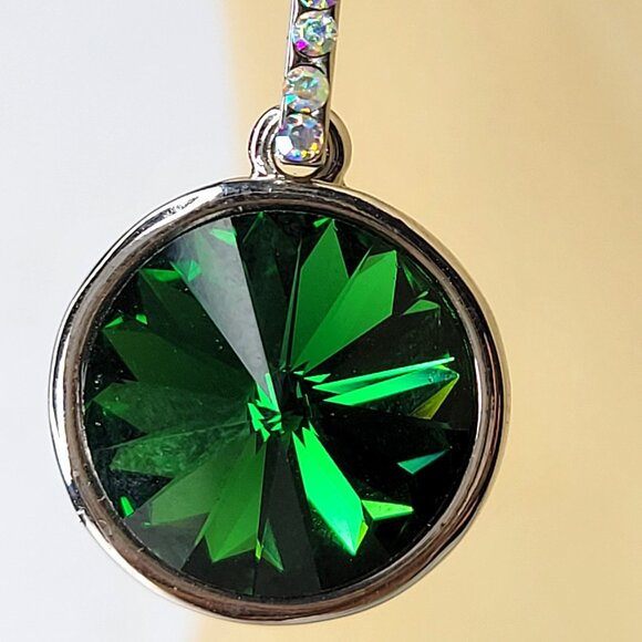 Green Crystal Silver Earrings - Picture 3 of 10